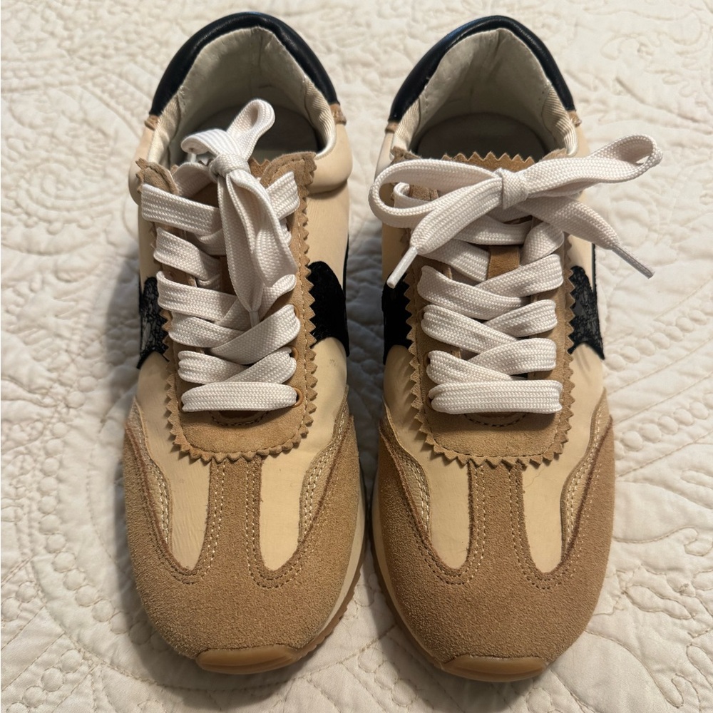 Dolce Vita B.NTVD Sneakers Size 6.5